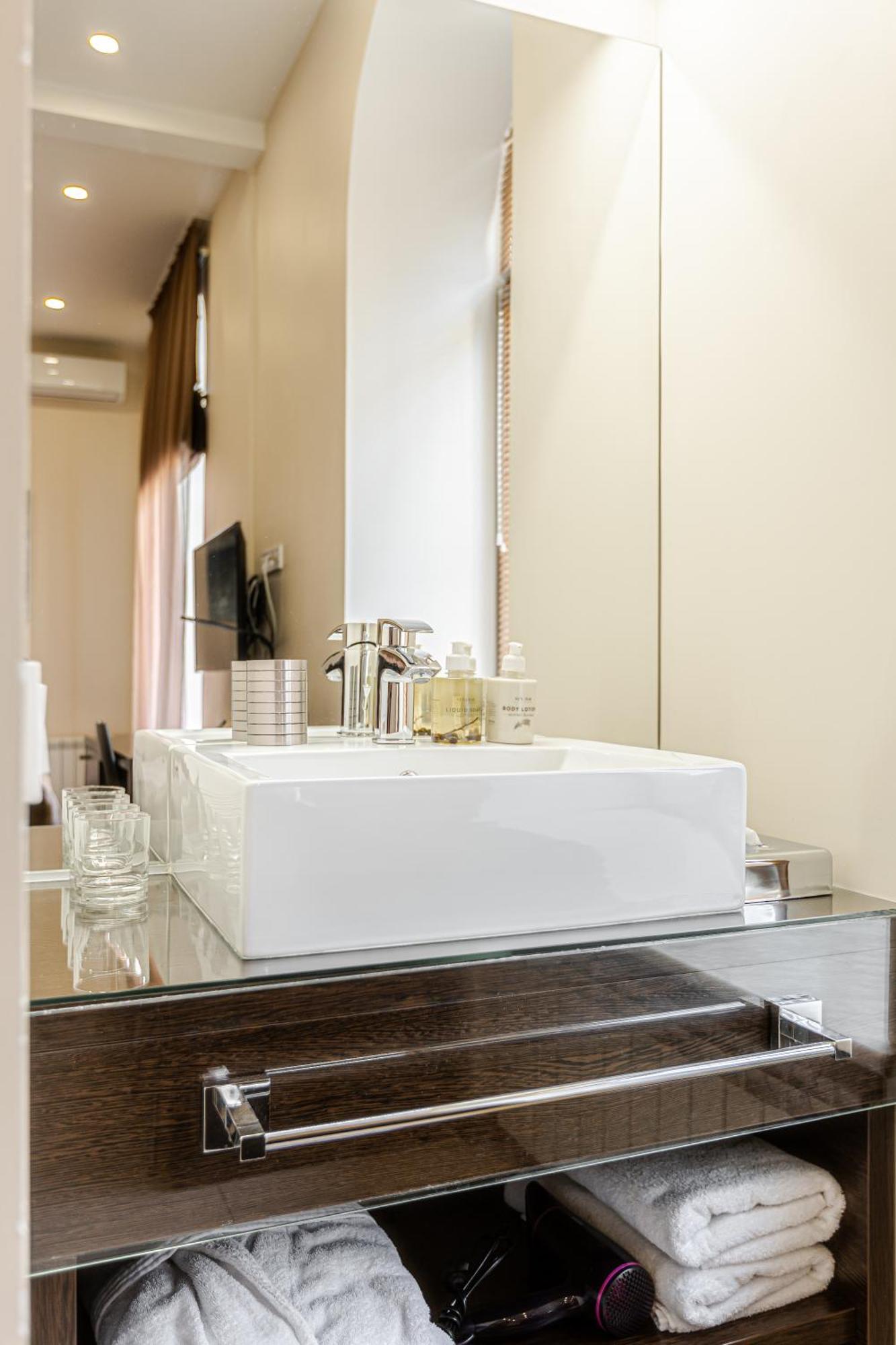 Incognito Boutique Hotel 키예프 외부 사진